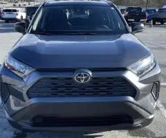 Toyota RAV4 LE FWD 2019
