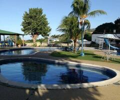 Apartamento vacacional playa La guaira - Naiguata - Para cuatro personas - 40$ la noche con piscina